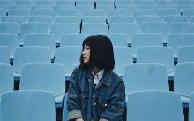 久坐办公族:椅子上的高效腹肌锻炼秘籍,告别腰酸背痛!