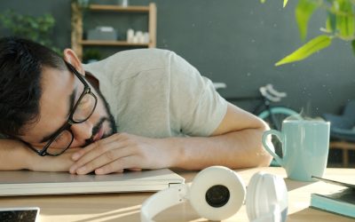 睡眠不足对身体的10个惊人影响：您必须知道的最新健康警示！
