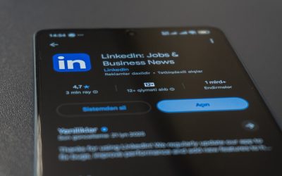 2026年社交媒体影响者:在YouTube、Instagram、TikTok和Facebook上脱颖而出的秘诀