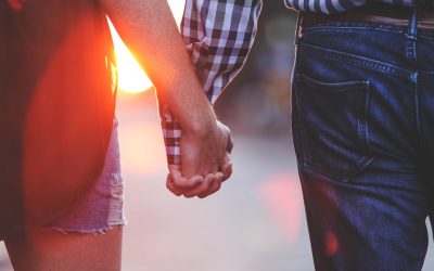 MBTI在恋爱关系中的应用与误区：理解差异，共创深度连接